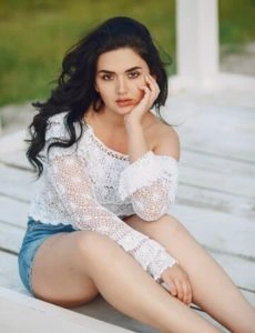 VIP companion girl in Kishangarh – discreet service